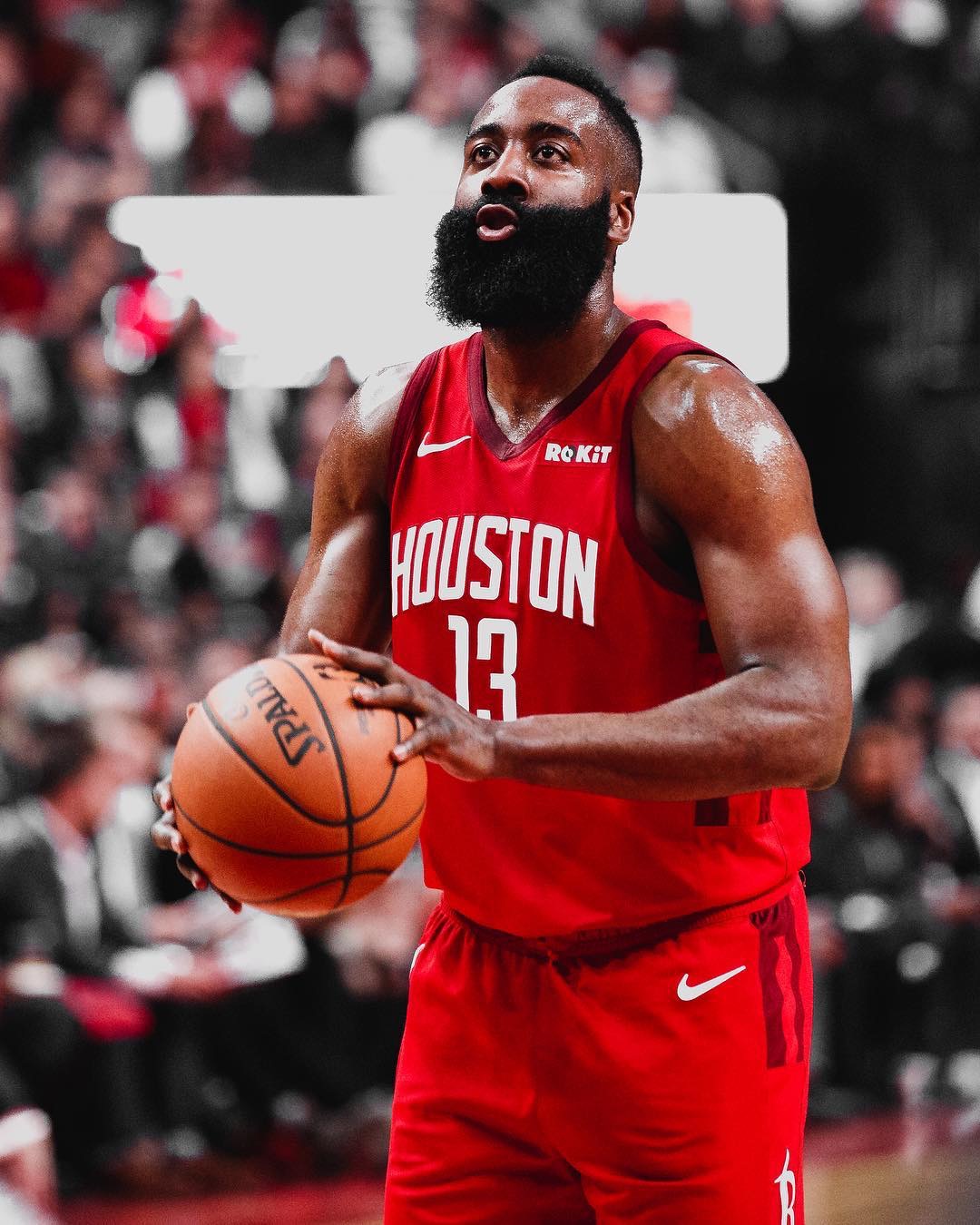 百家乐：顺路投注为何放大短期波动？（百家乐：为何顺势下注会加剧短期波动？）