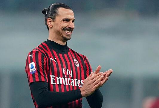 展现出攻守 展现出攻守