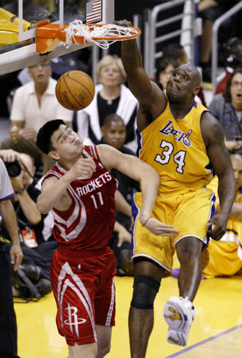 火箭正朝着 火箭正朝着